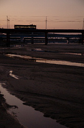 渇水気味の大和川とモ１６１