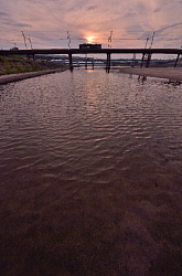 迫ってくる満ち潮