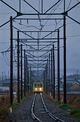 平田駅手前の直線３